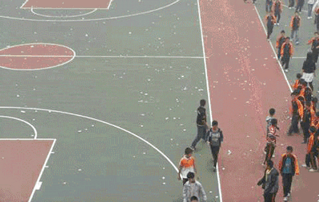 1-201123143I6241.gif